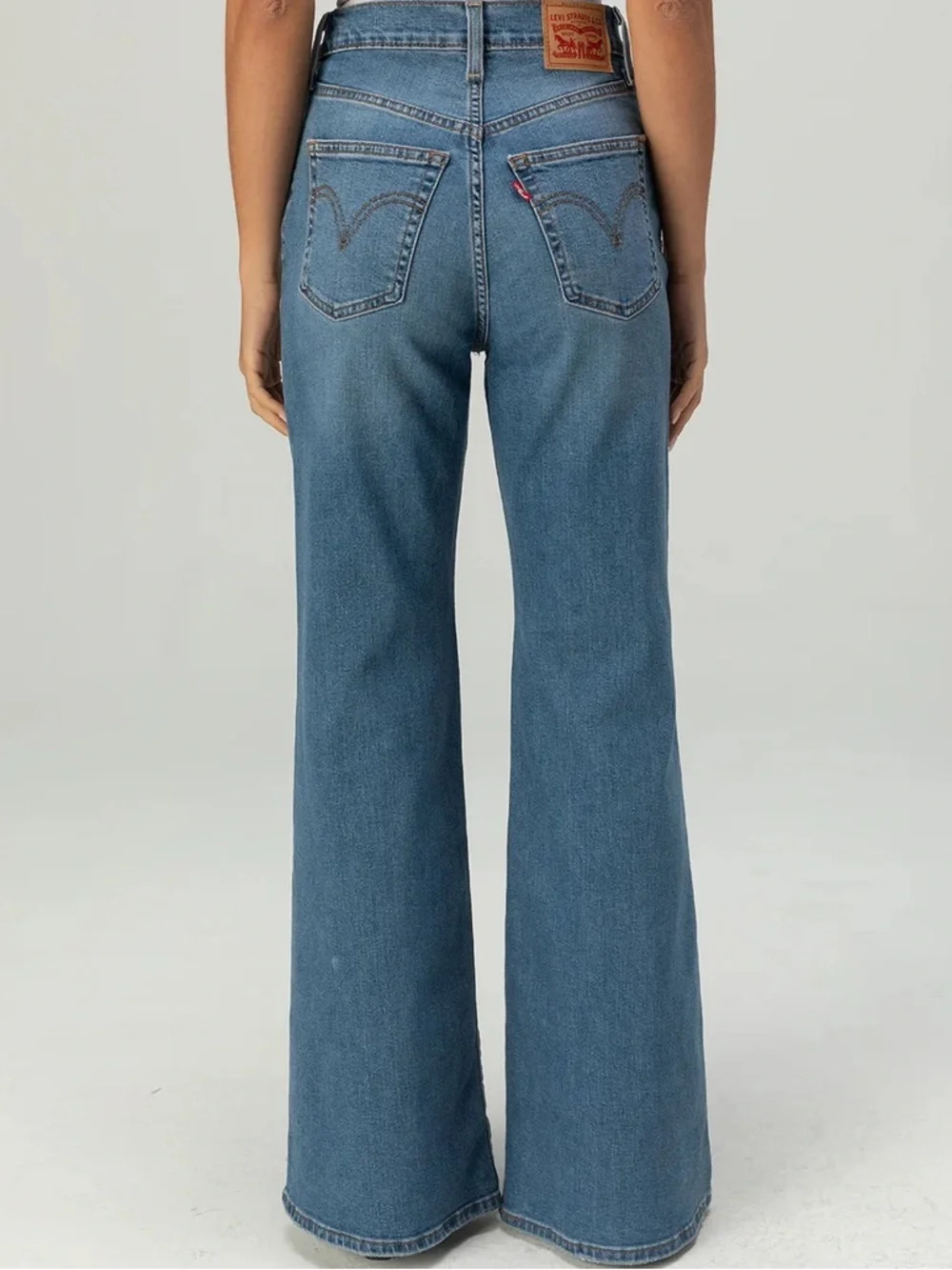 LEVI'S Ribcage Bell Womens Jeans| 28x32 - Picture 4 of 4